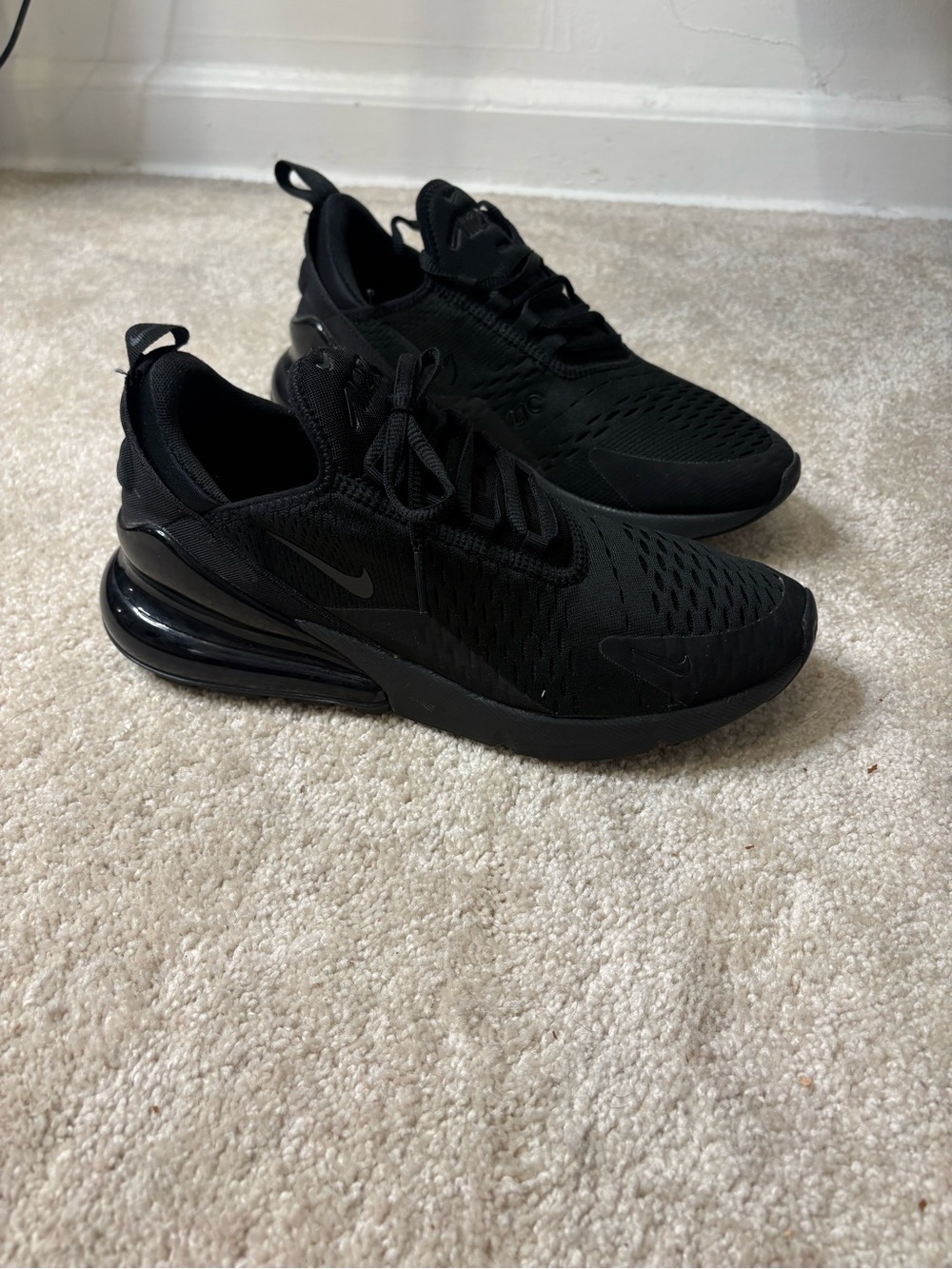 Black Nike Air Max 270 Lightweight Sneakers-SIZE 9.5 WOMENS